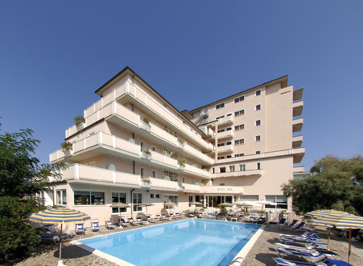 Hotel Man Lido Di Savio Eksteriør billede