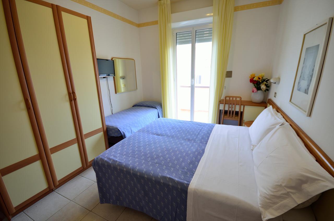 Hotel Man Lido Di Savio Eksteriør billede