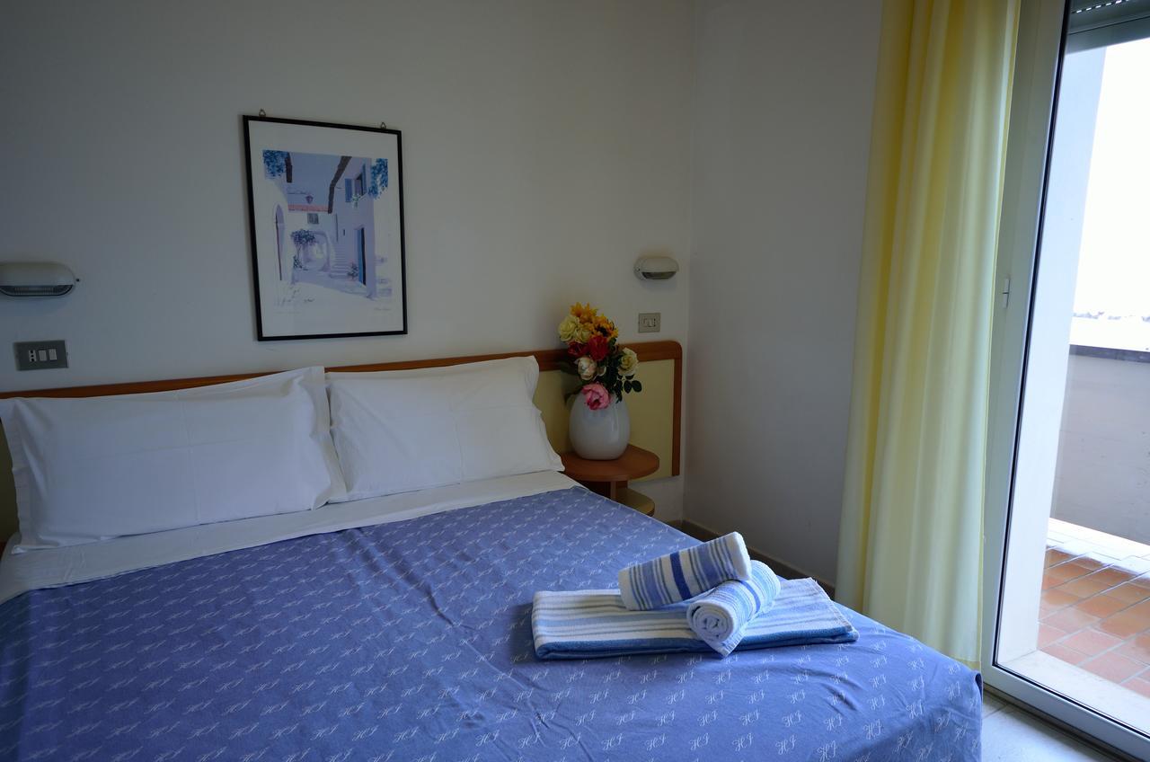 Hotel Man Lido Di Savio Eksteriør billede